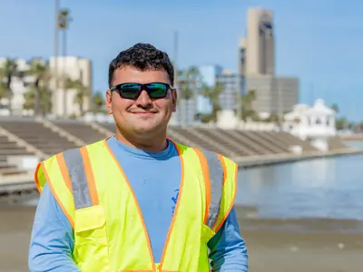 A man in front of Corpus Christi Skyline